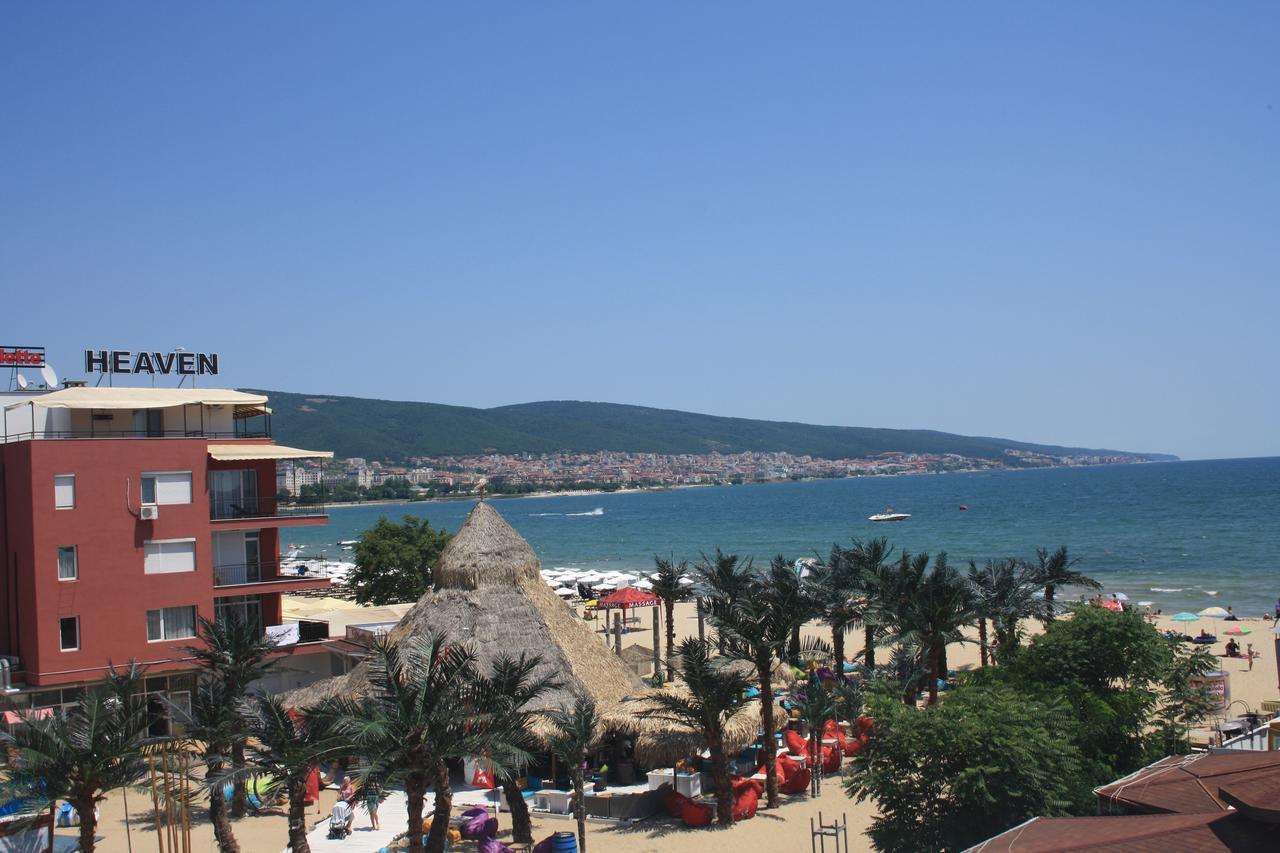 Hotel Largo Pantai Sunny Bagian luar foto